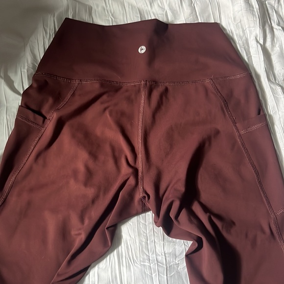 90 Degree Maroon Leggings - Picture 4 of 5
